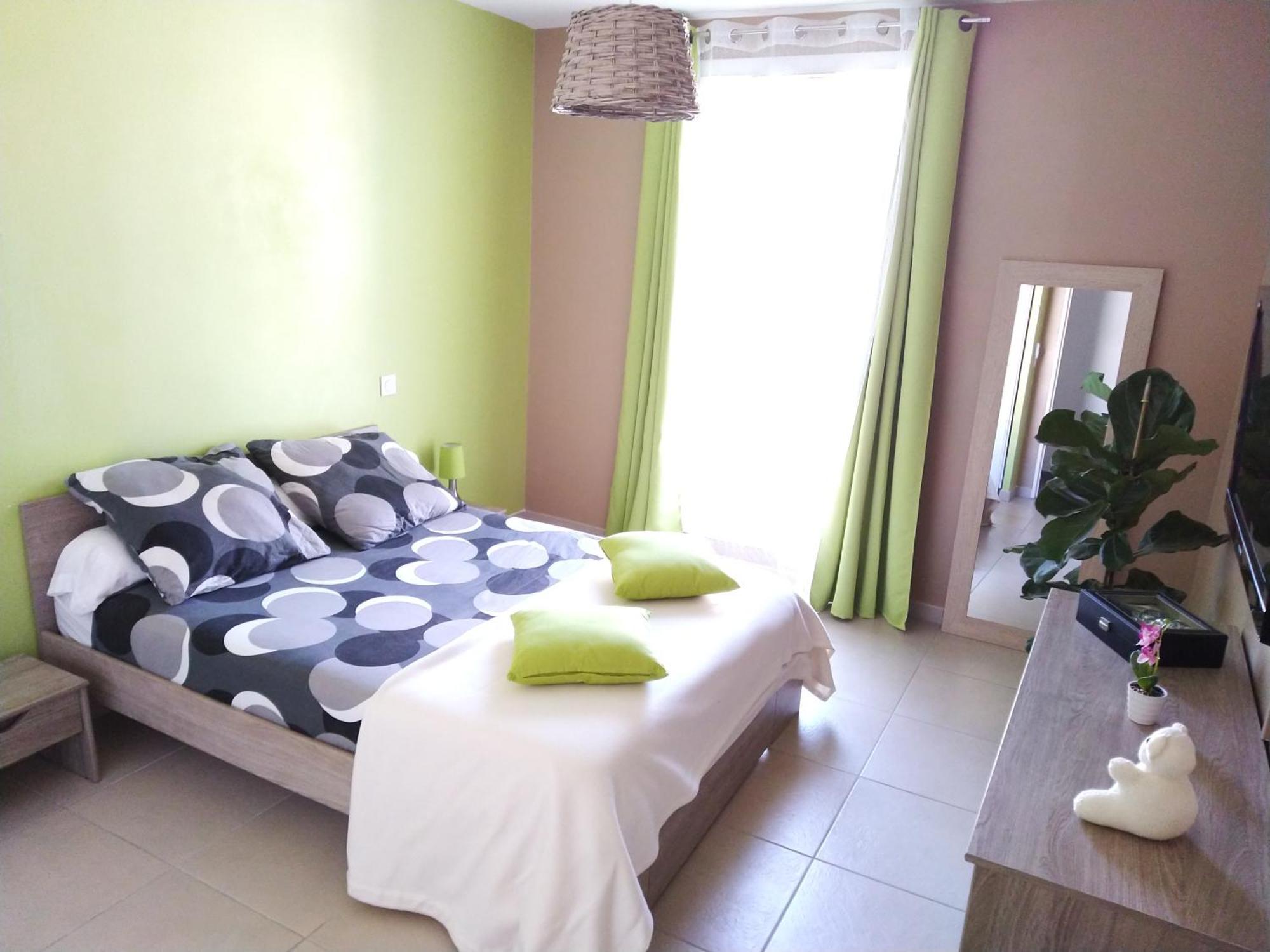 Apartment Beau T3 + Clim + Parking Cyr Sur *