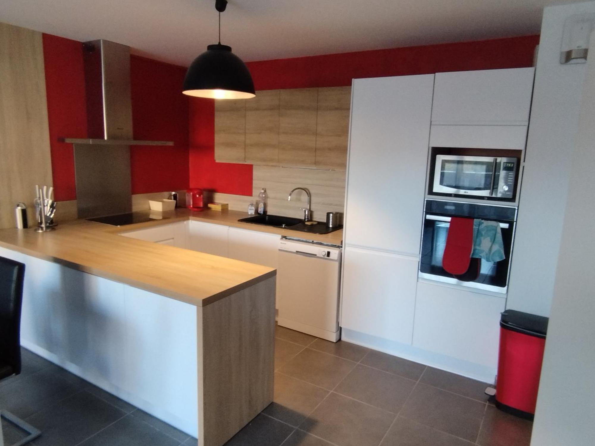 Beau T3 + Clim + Parking Cyr Sur Apartment